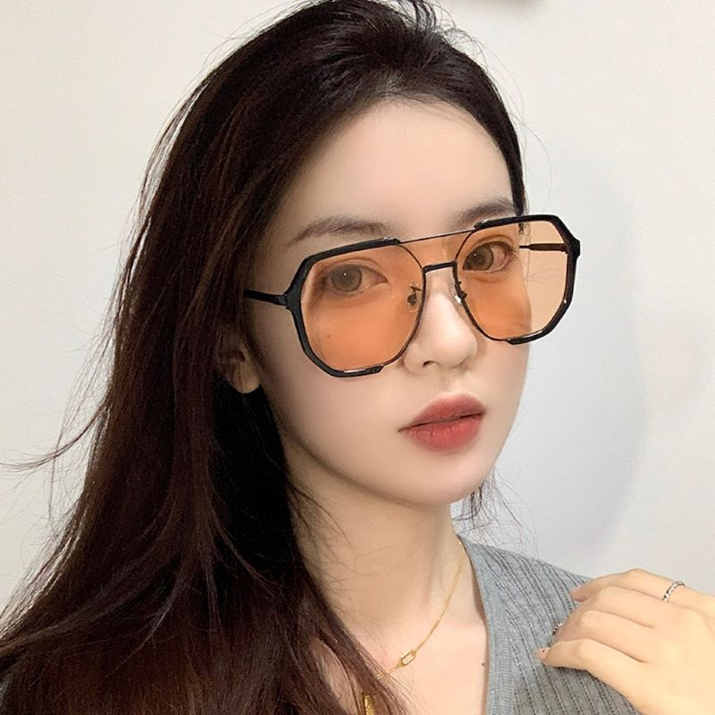 Men and Women Polarized sunglasses for Outdoor Activities - Image 3