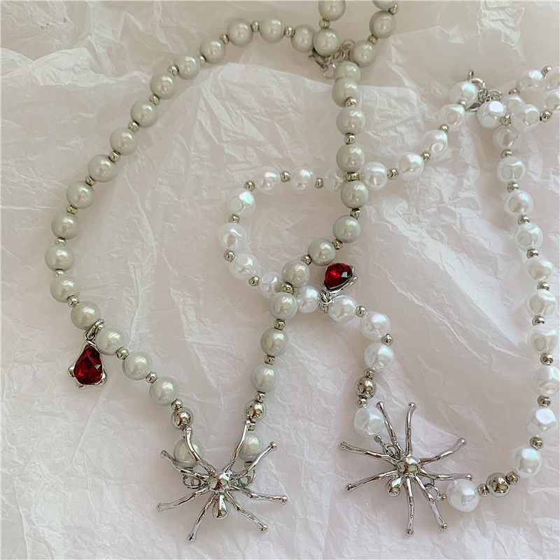 Design Spider Ruby Short Necklace for Men and Women - Image 3