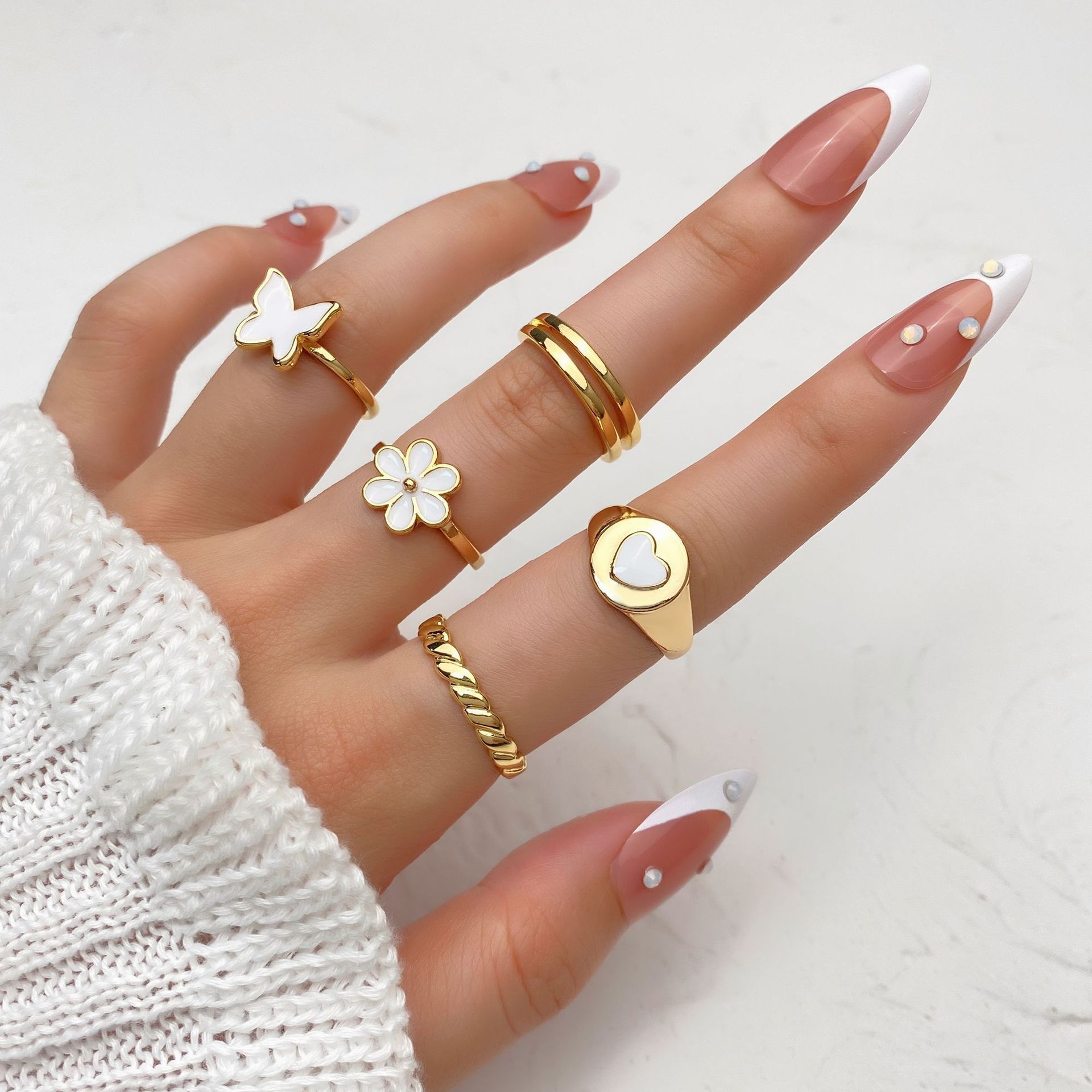 Fashion Multilayer Heart Knuckle Index Finger Ring Set - Image 21