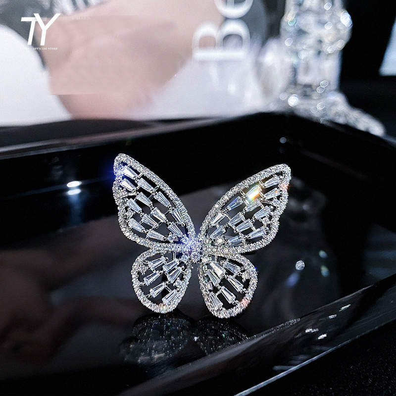 Smart and Elegant Butterfly Design Silver Color Open Rings For Womans Korean Fashion Jewelry Goth Accessories Girls' Luxury Ring