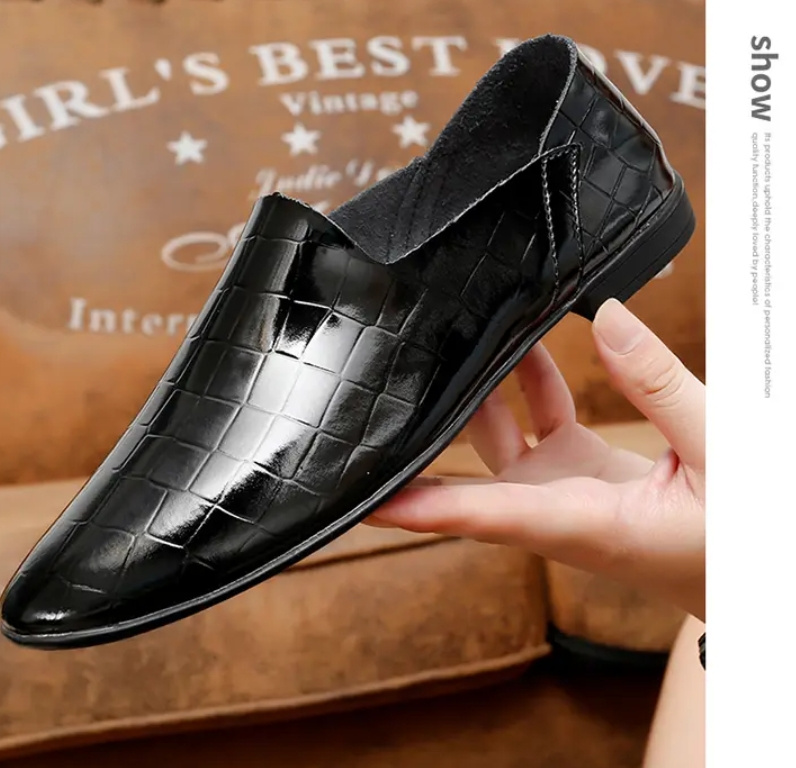 Bright men's beanie shoes Soft leather loafers slip-on casual shoes Fashion comfortable men's shoes - Image 94