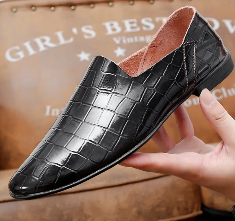 Bright men's beanie shoes Soft leather loafers slip-on casual shoes Fashion comfortable men's shoes - Image 38