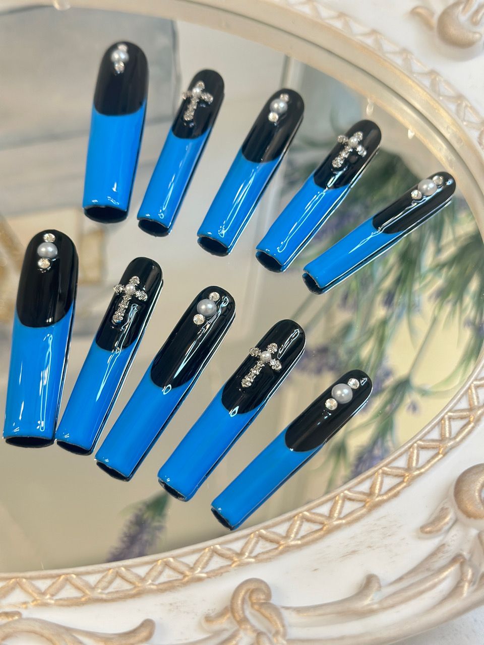 2026 Gothic charm exquisitely crafted wearable nails, Valentine's Day long square press-on false nail set, handcrafted false nail pieces - Image 11